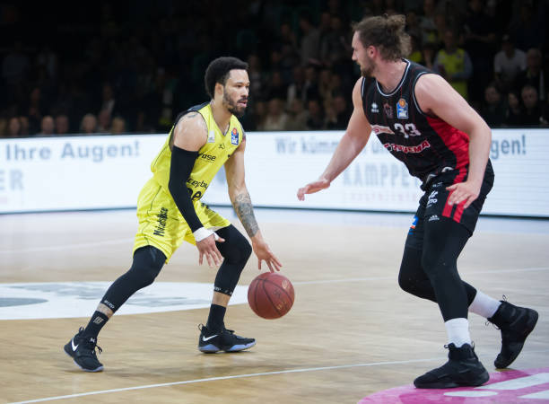 的外线火力 的外线火力